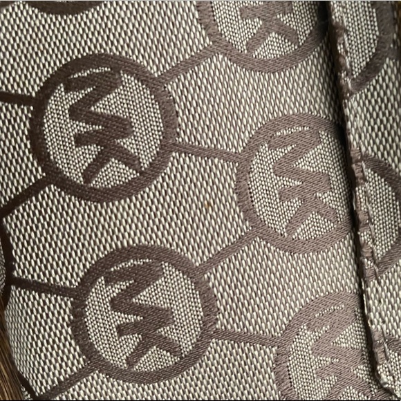 Michael Kors bag - Picture 3 of 5